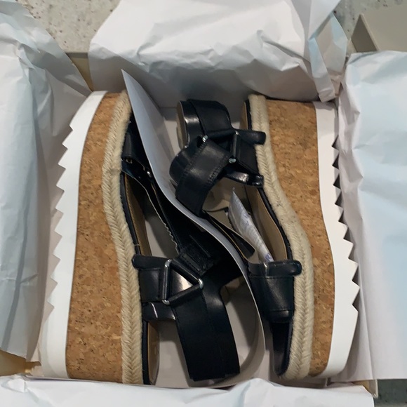 Marc Fisher Platform Wedge Sandal - Picture 8 of 9